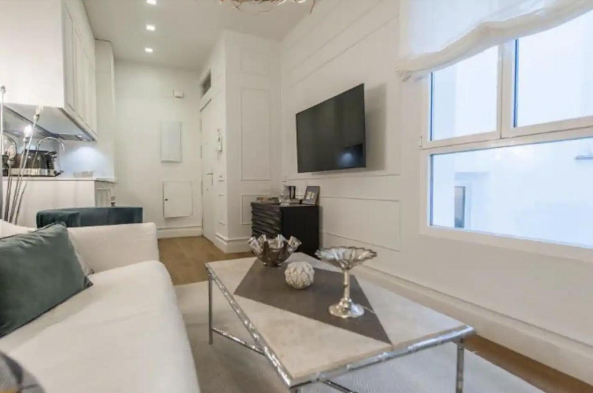 Апартаменты Apartamento De Lujo En Neptuno Мадрид Экстерьер фото