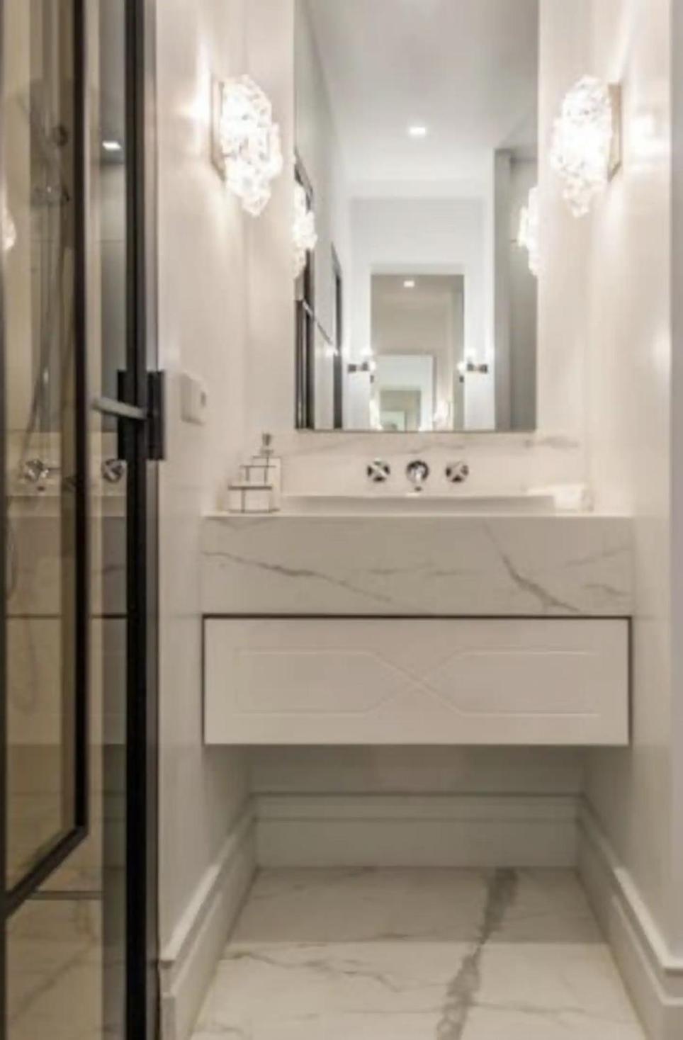 Апартаменты Apartamento De Lujo En Neptuno Мадрид Экстерьер фото